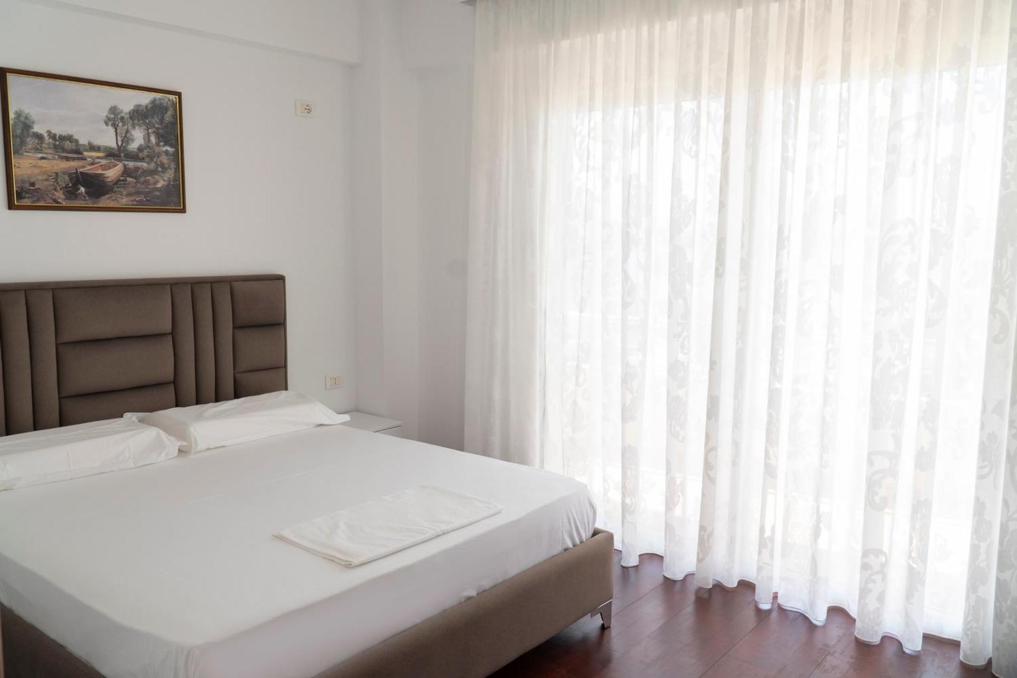 Center Sea View Apartment Sarande Luaran gambar